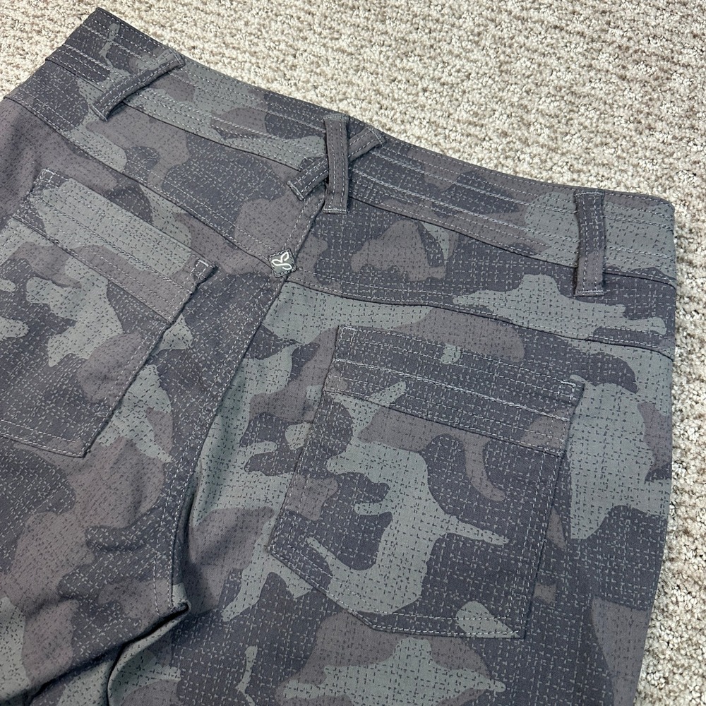 Prana Halle Zion Camo Hiking Shorts Gray Women Size 4 Stretch Outdoor Trail - Picture 3 of 9